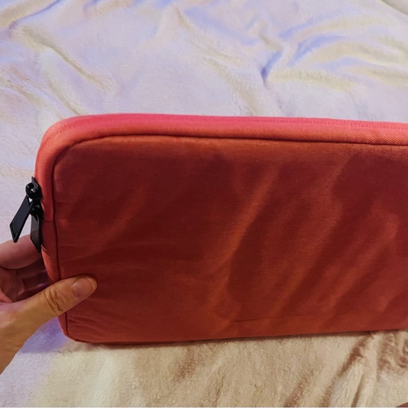 🆕 17” Pink Laptop Sleeve Cover W/ Dual Zipper Water Resistant - Picture 14 of 16